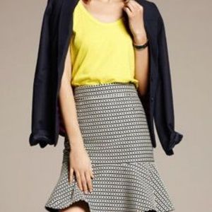 NWT....BANANA REPUBLIC CHAIN PRINT FLOUNCE SKIRT
